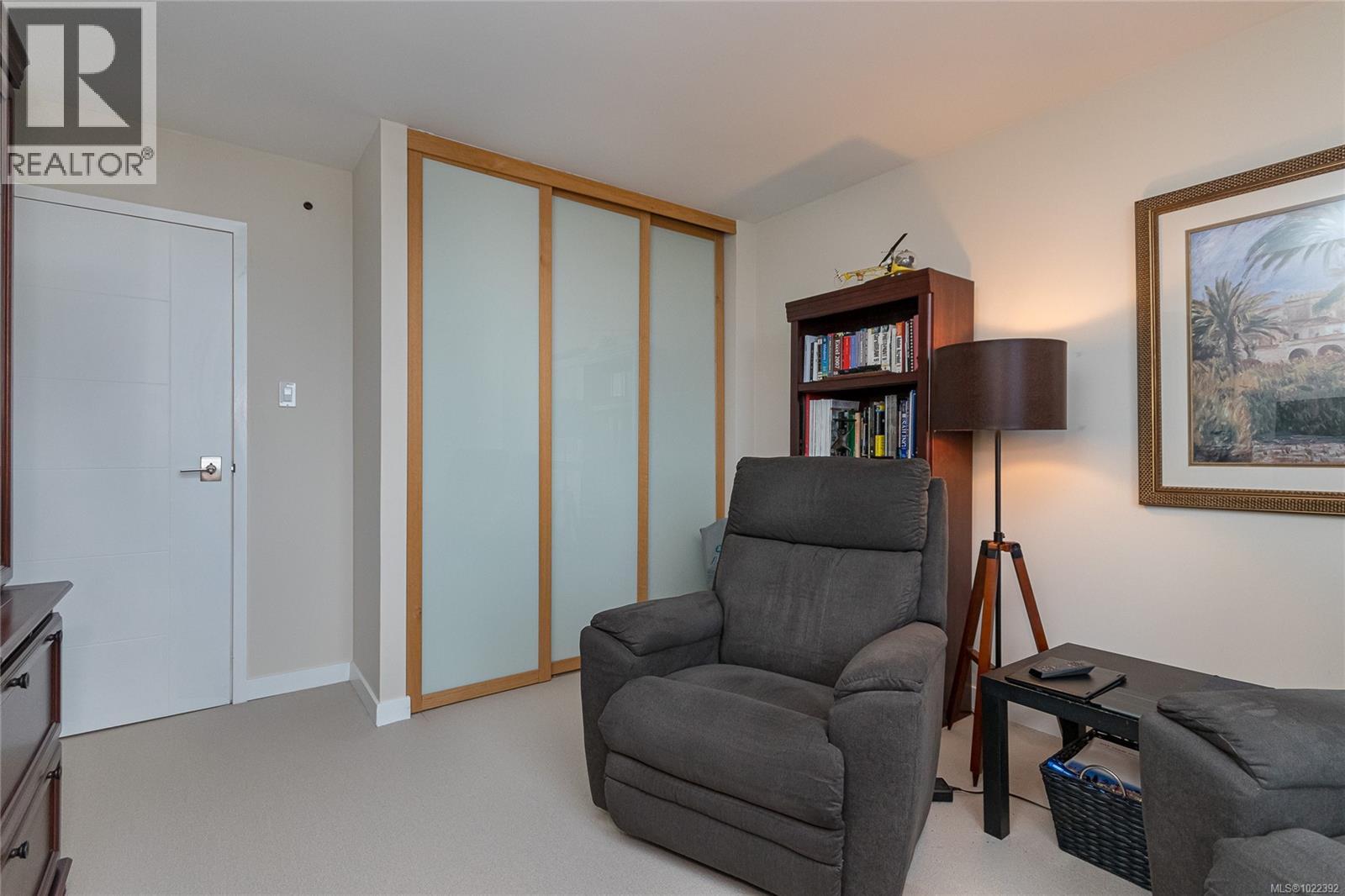 413 225 Belleville Street, Victoria