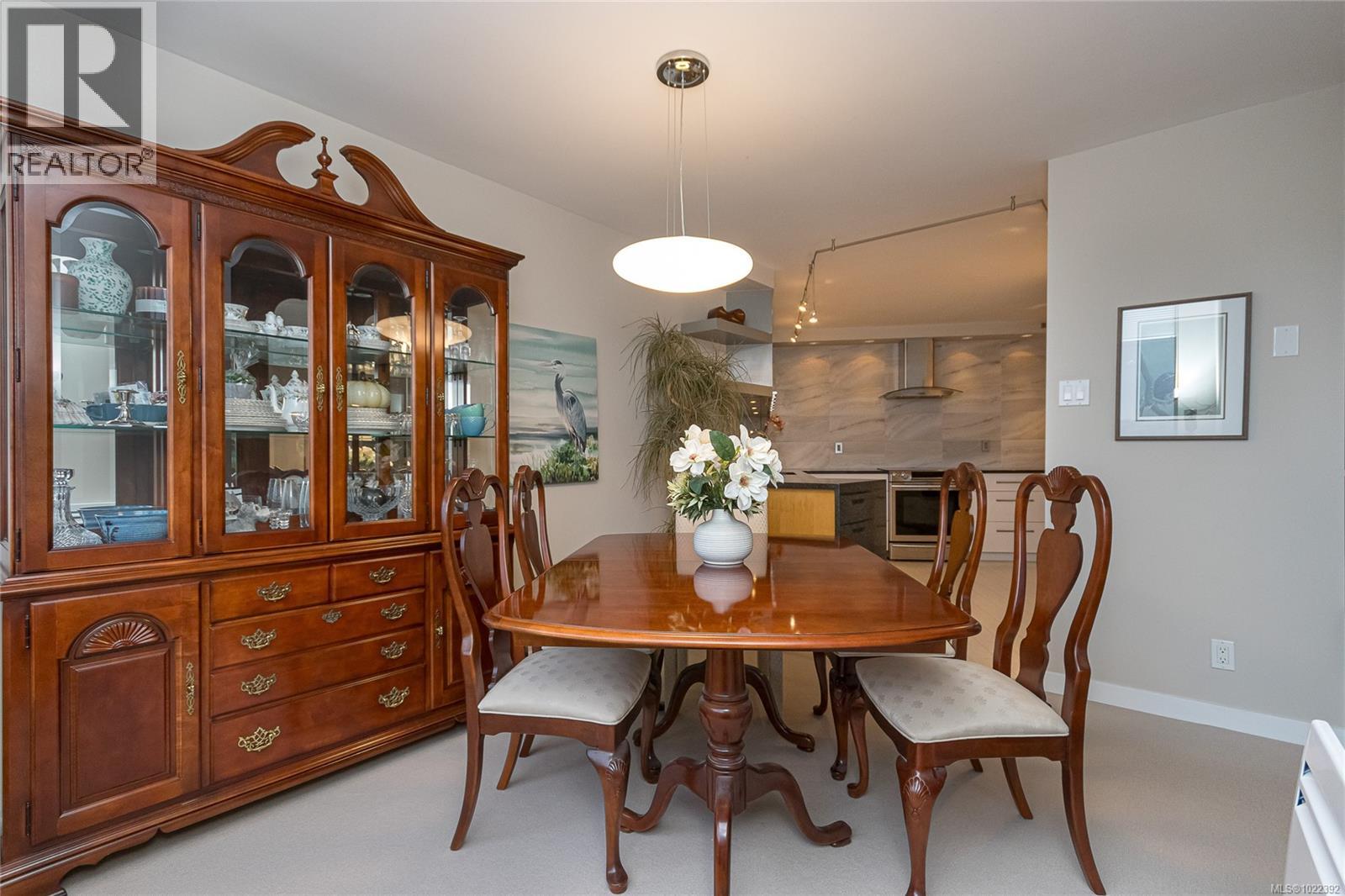 413 225 Belleville Street, Victoria