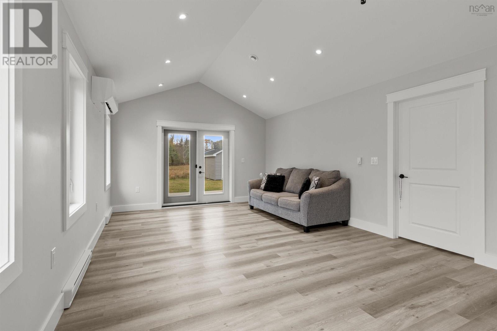 Property 35 of 38 of 9 Emma Janes Way