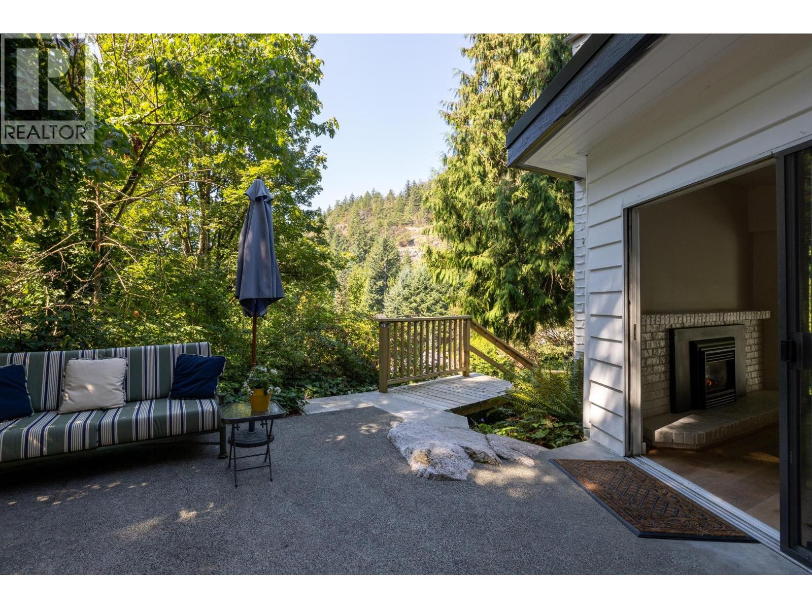 5733 BLUEBELL DRIVE, West Vancouver