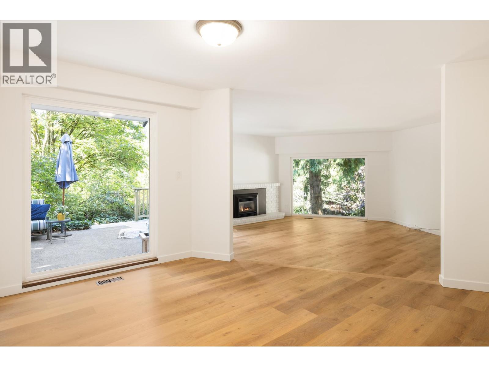 5733 BLUEBELL DRIVE, West Vancouver