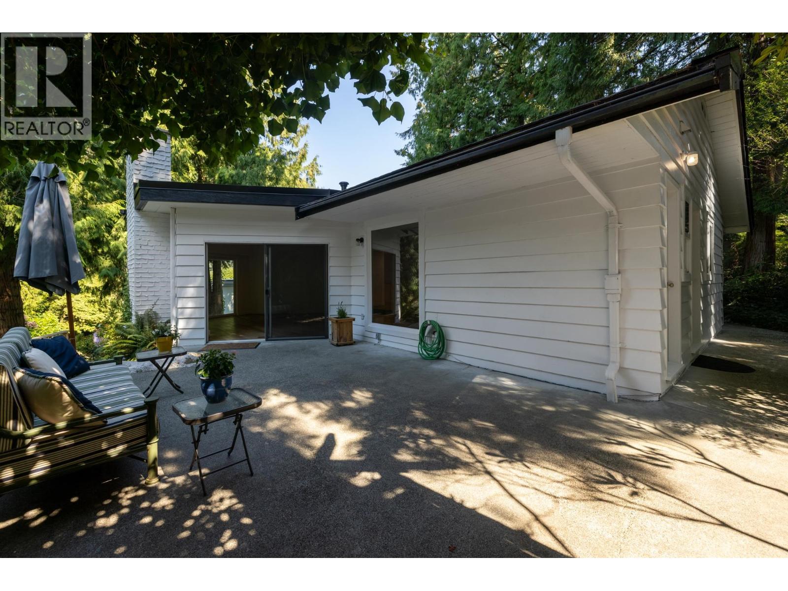 5733 BLUEBELL DRIVE, West Vancouver