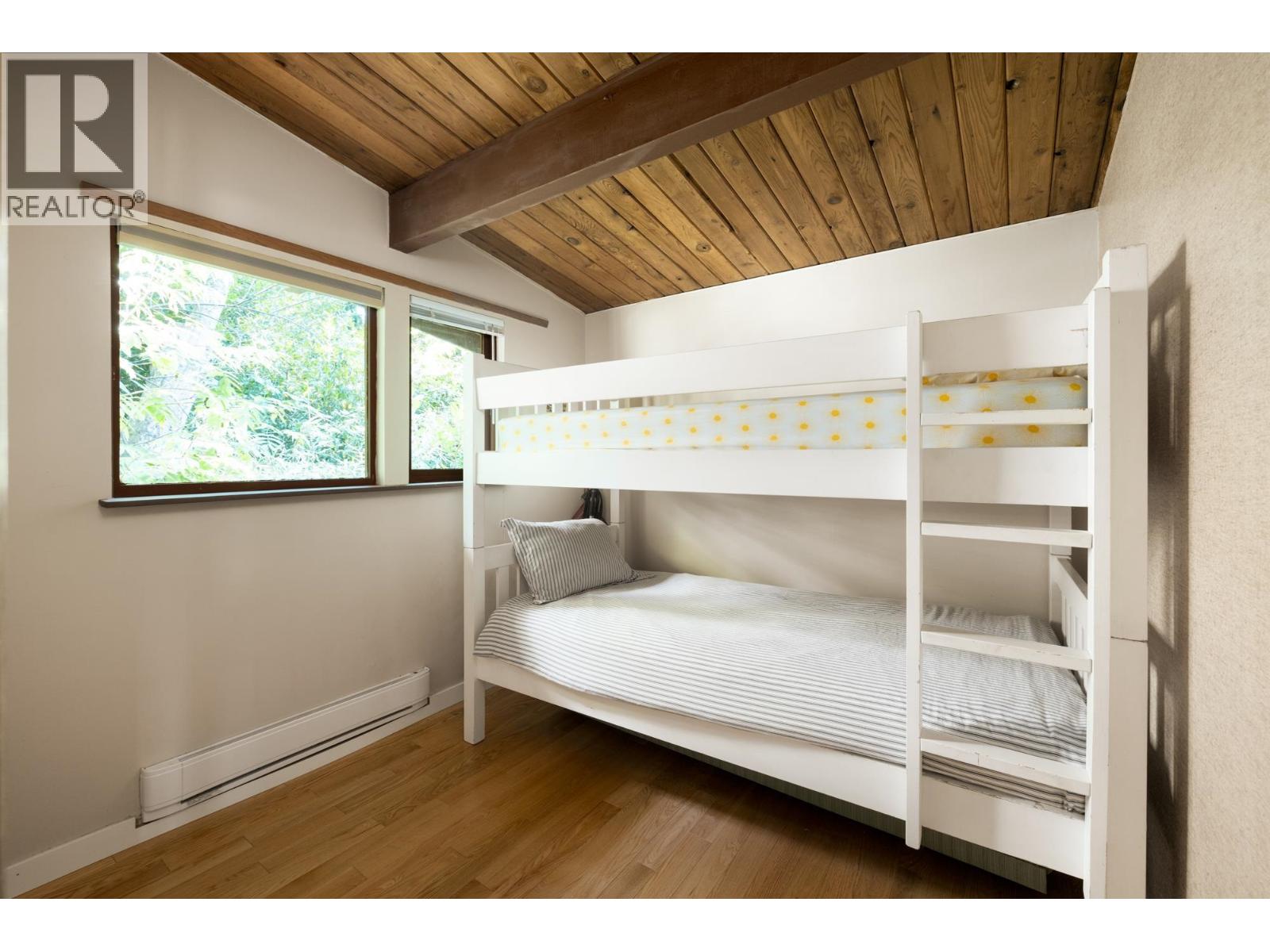 5733 BLUEBELL DRIVE, West Vancouver