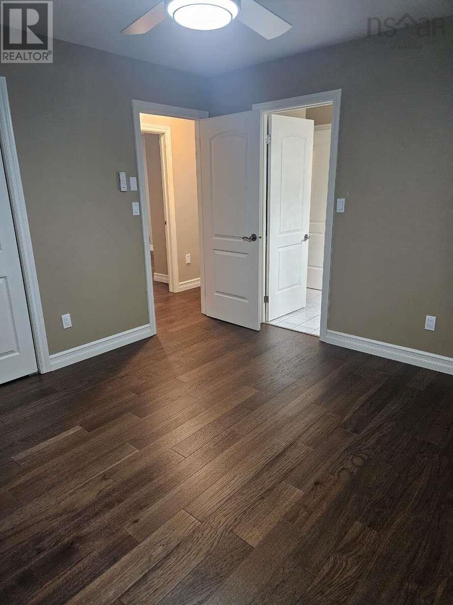 Property 22 of 49 of 42 Bardmoor Crescent