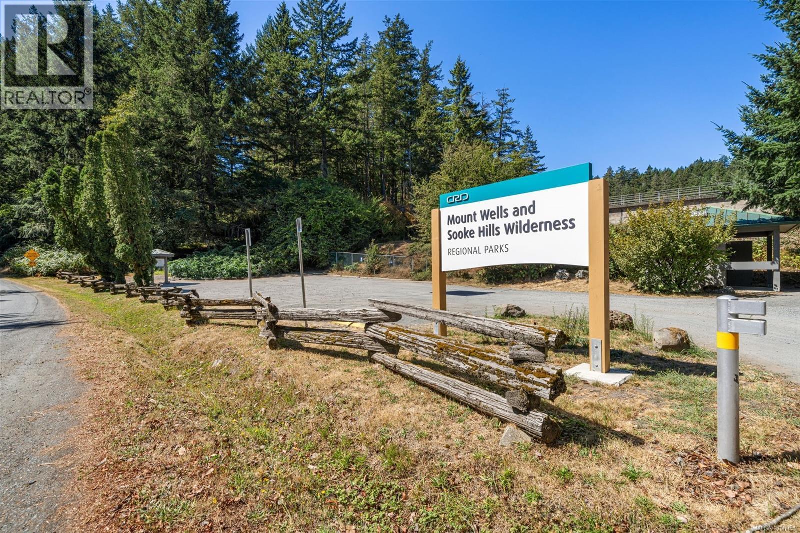 111 2860 Sooke Lake Rd, Langford