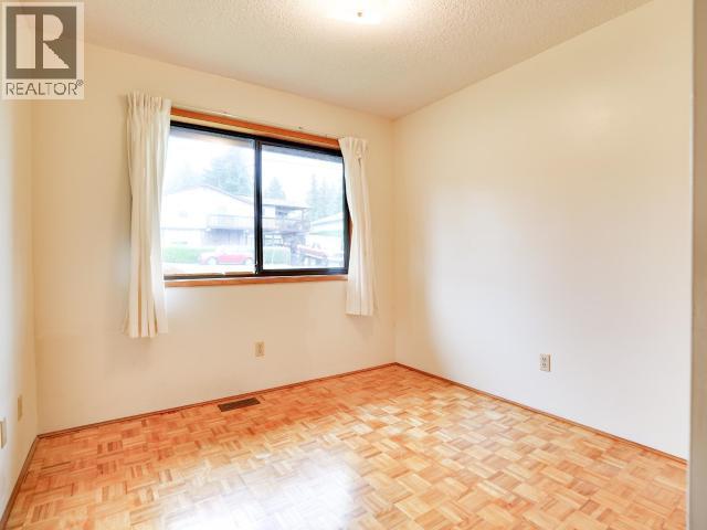 4781 REDONDA AVE, Powell River