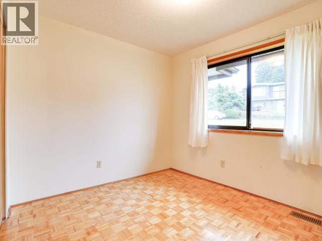 4781 REDONDA AVE, Powell River