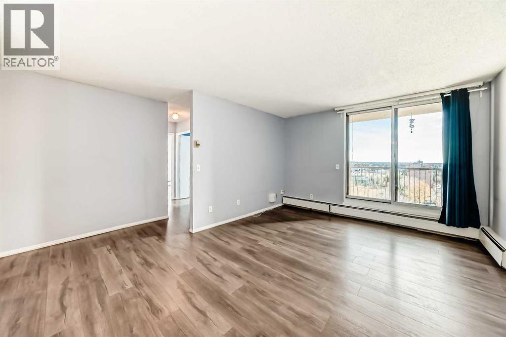 Single Family House for Sale in   Dalton Drive NW Dalhousie Calgary 