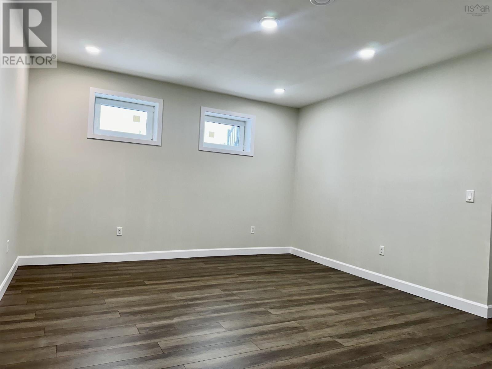 Property 22 of 39 of 11 Chiavari Close