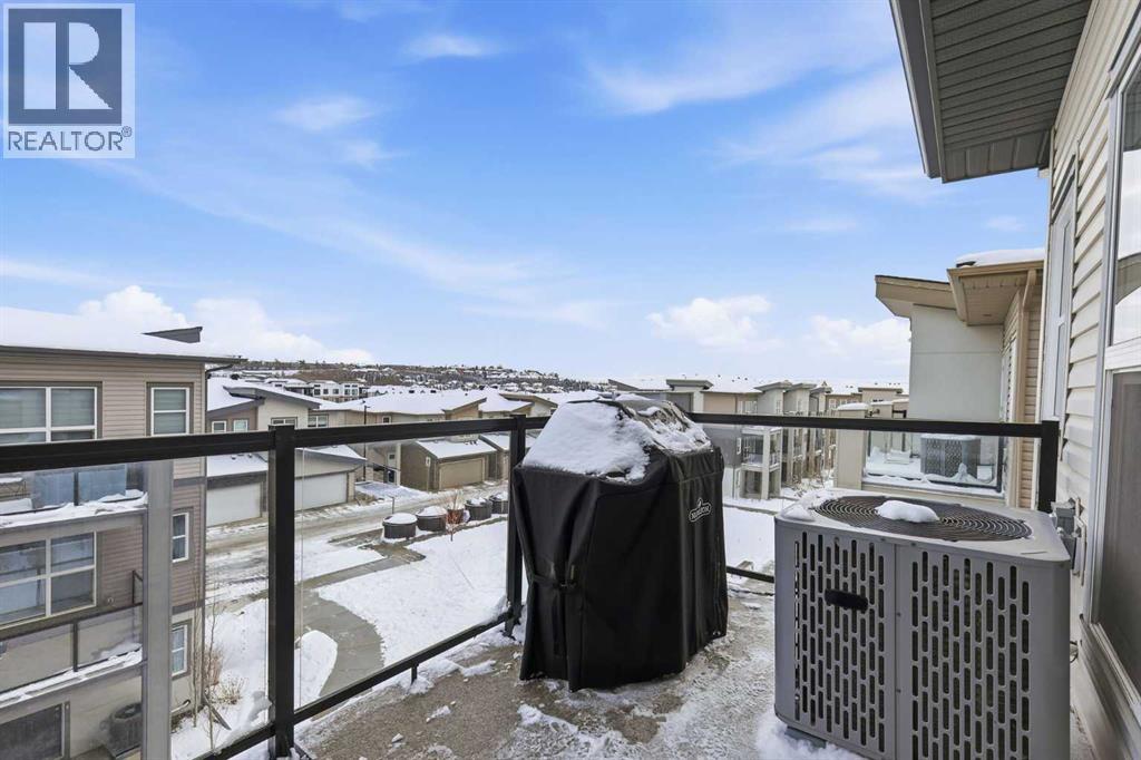 Single Family House for Sale in  Spring Creek Common SW Springbank Hill Calgary 