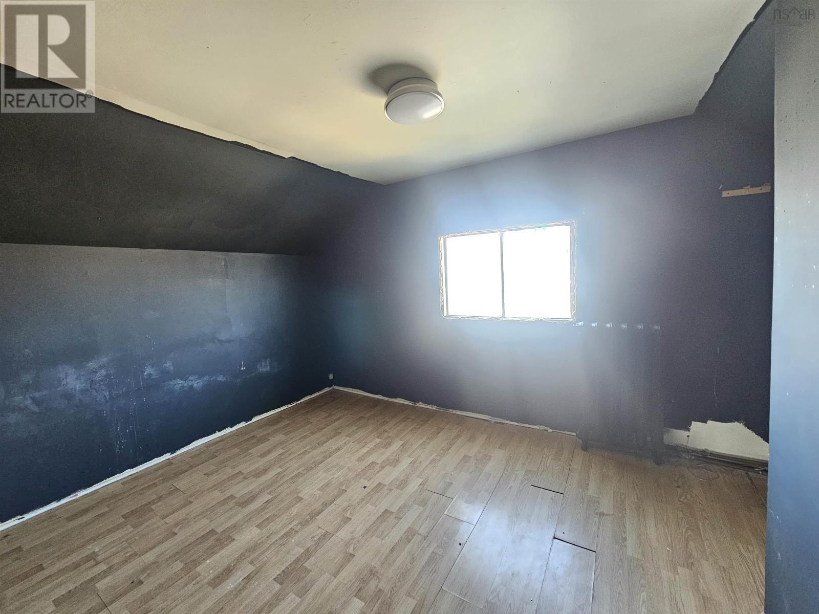 Property 9 of 22 of 35 School Street