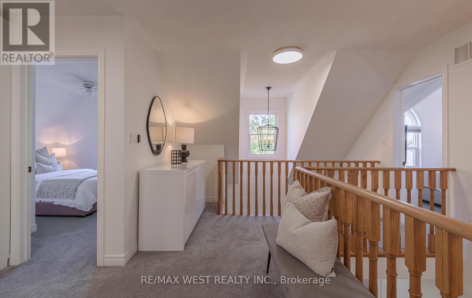 Single Family House for Sale in  NORTH RIVERDALE DRIVE Caledon (Inglewood) 