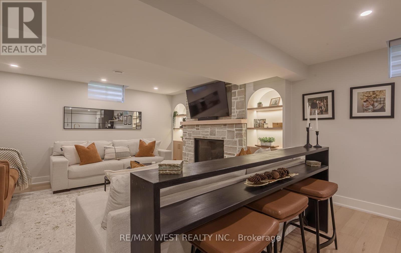 Single Family House for Sale in  NORTH RIVERDALE DRIVE Caledon (Inglewood) 