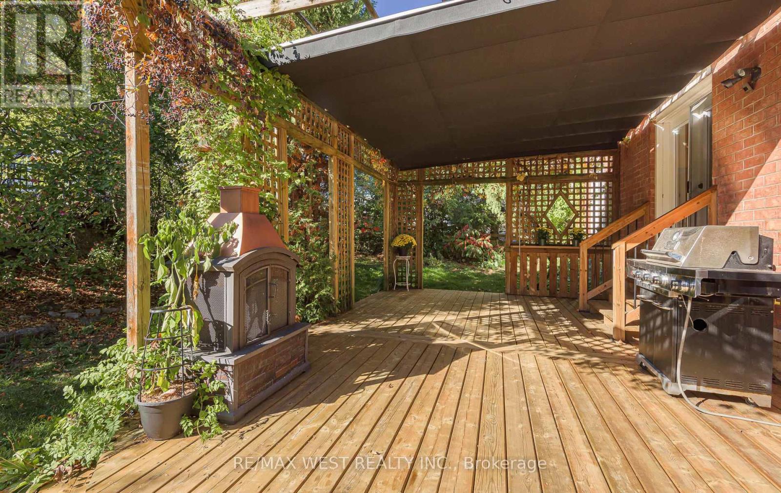 Single Family House for Sale in  NORTH RIVERDALE DRIVE Caledon (Inglewood) 