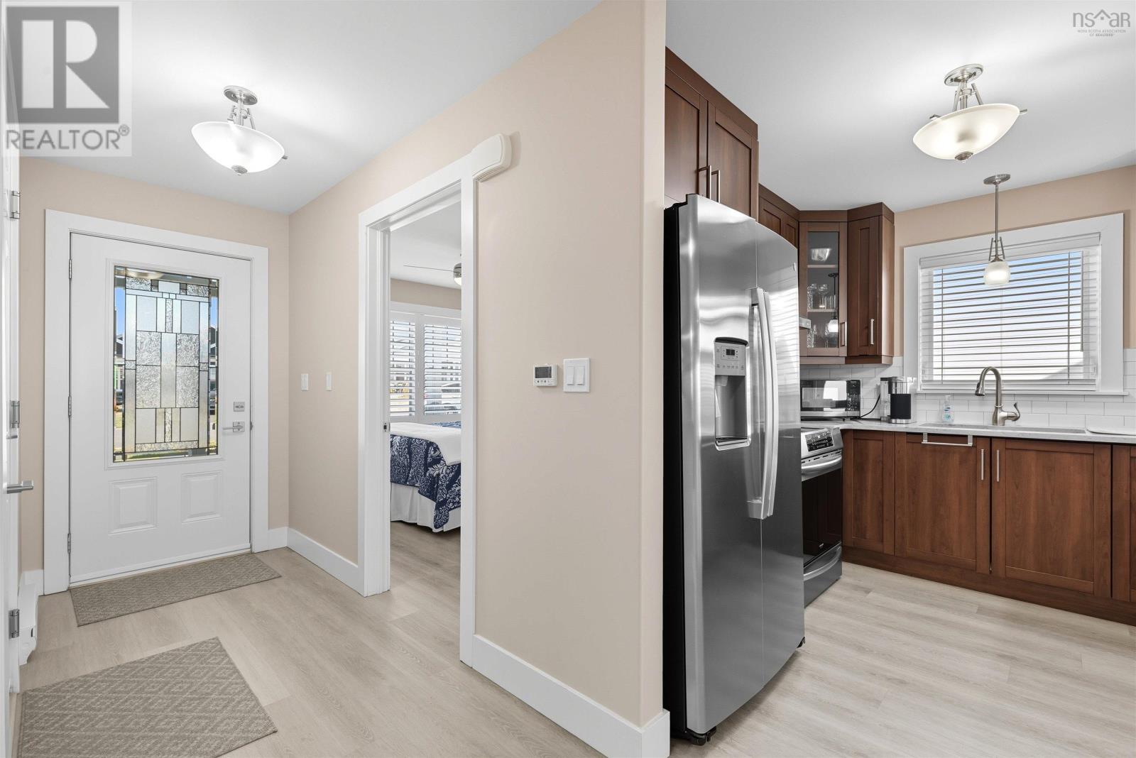 Property 33 of 43 of 40 Community Way