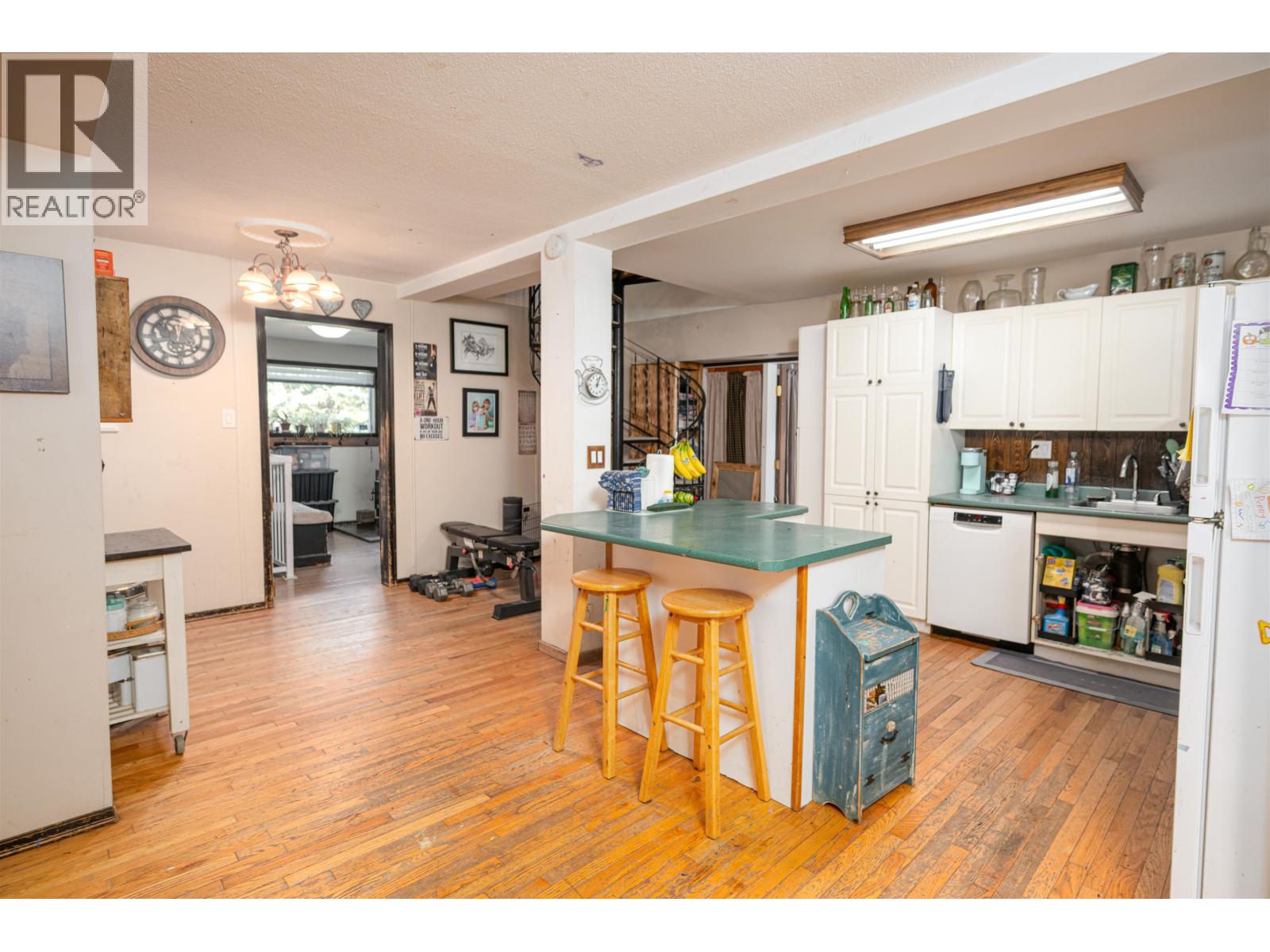 54175 SUTTON ROAD, Vanderhoof