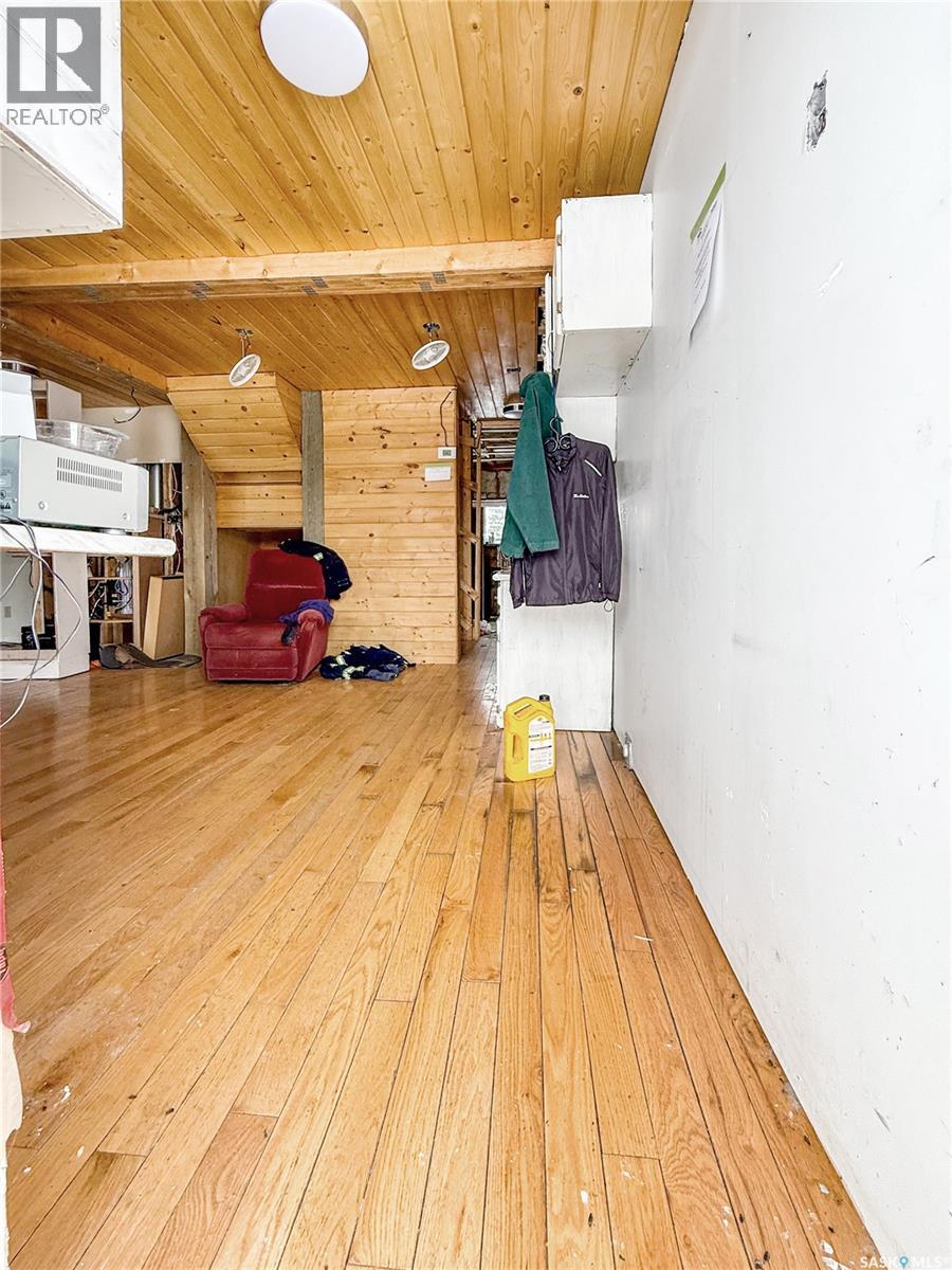 217 Ellice STREET - 4