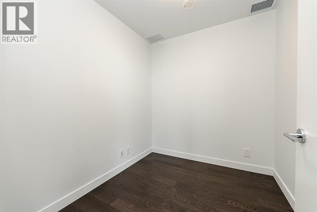 4601 567 CLARKE ROAD, Coquitlam