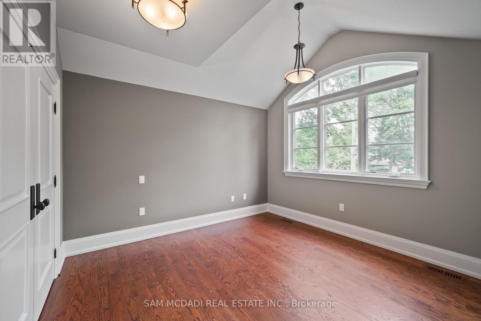 190 MAPLEWOOD ROAD - 36