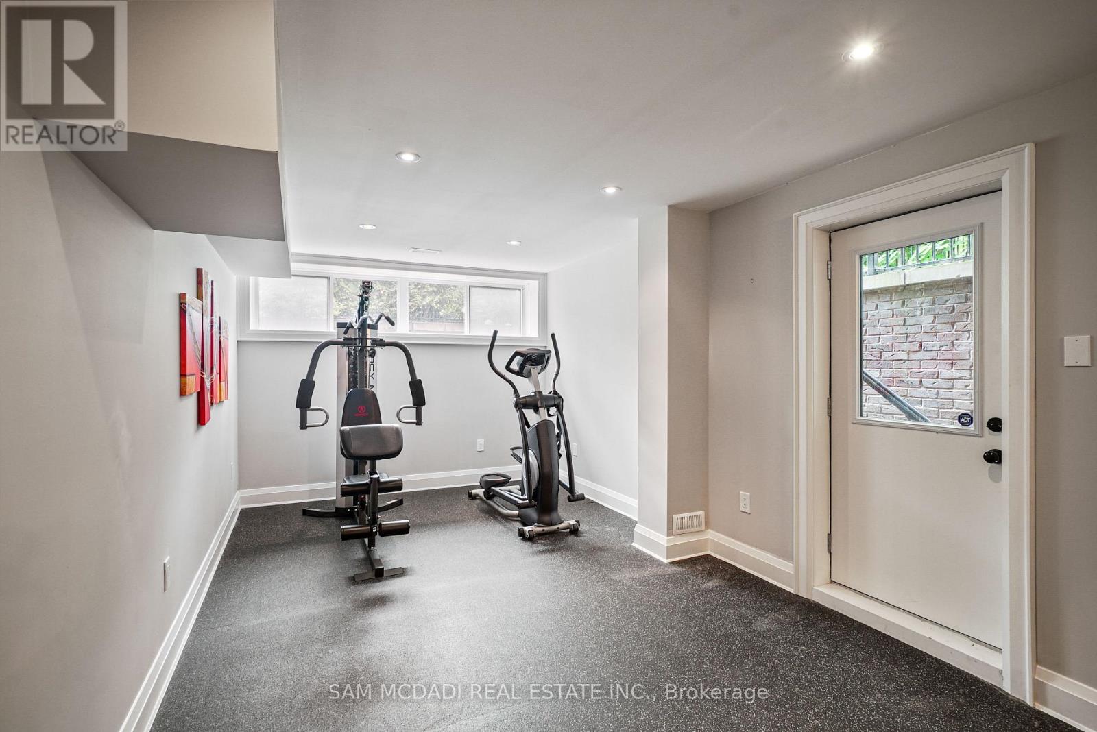 190 MAPLEWOOD ROAD - 44