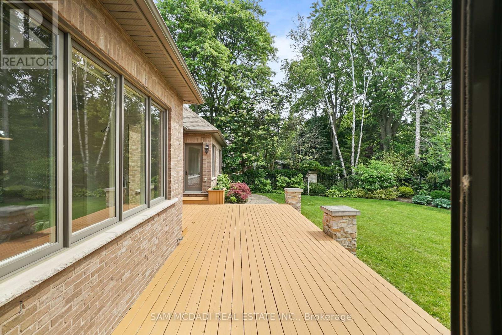 190 MAPLEWOOD ROAD - 46