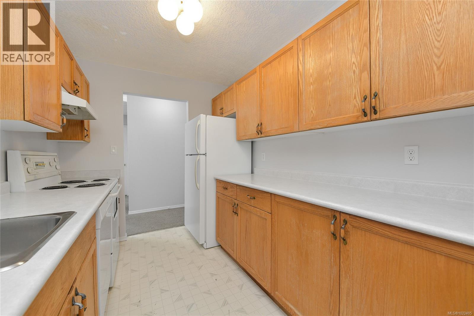 203 3226 COWICHAN LAKE Rd, Duncan