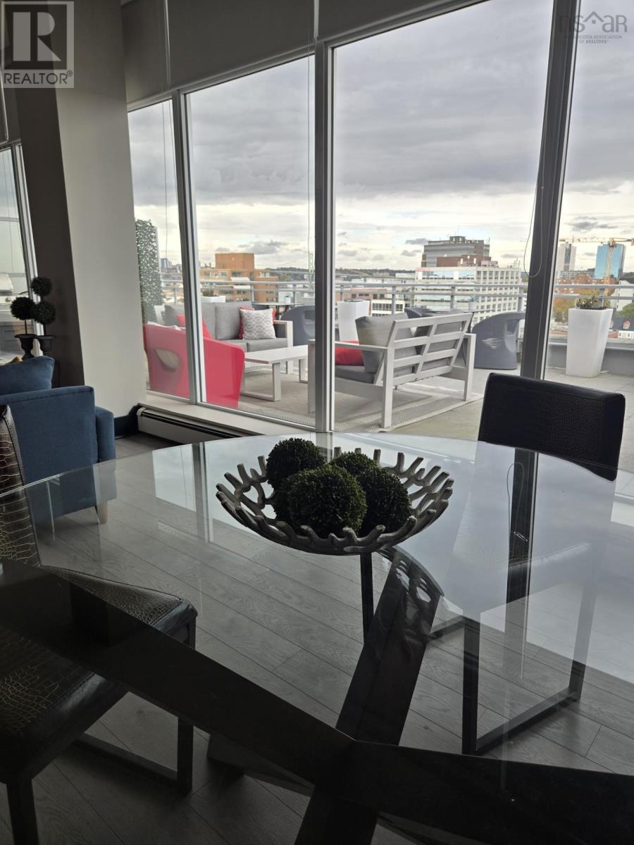 Property 24 of 49 of 504 15 Kings Wharf Place