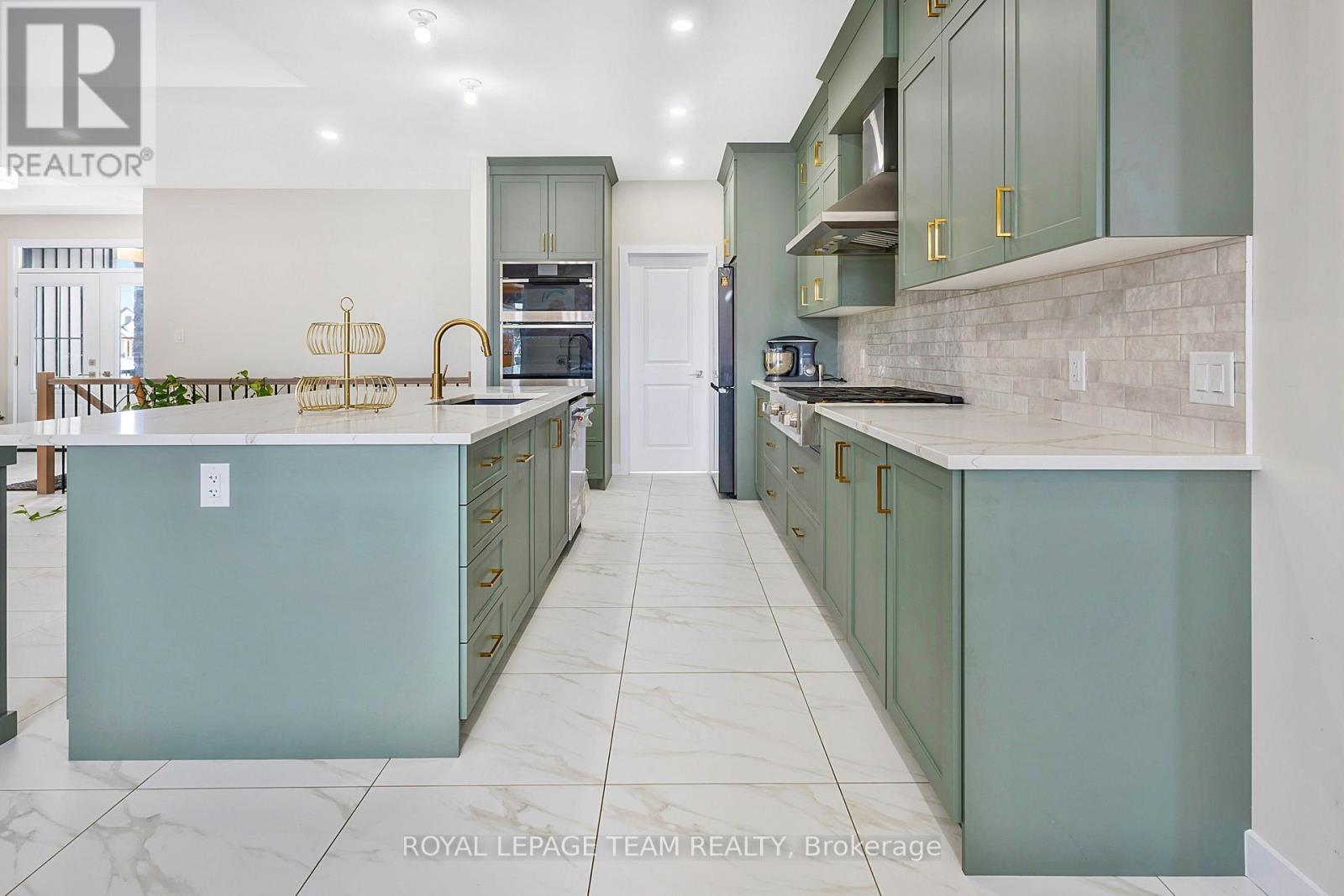 224 TRUDEAU CRESCENT - 15