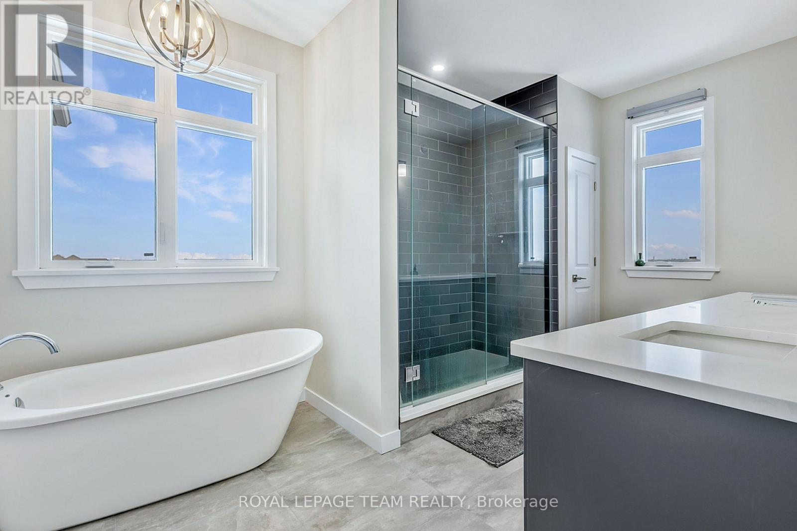 Ensuite Washroom- 5 piece