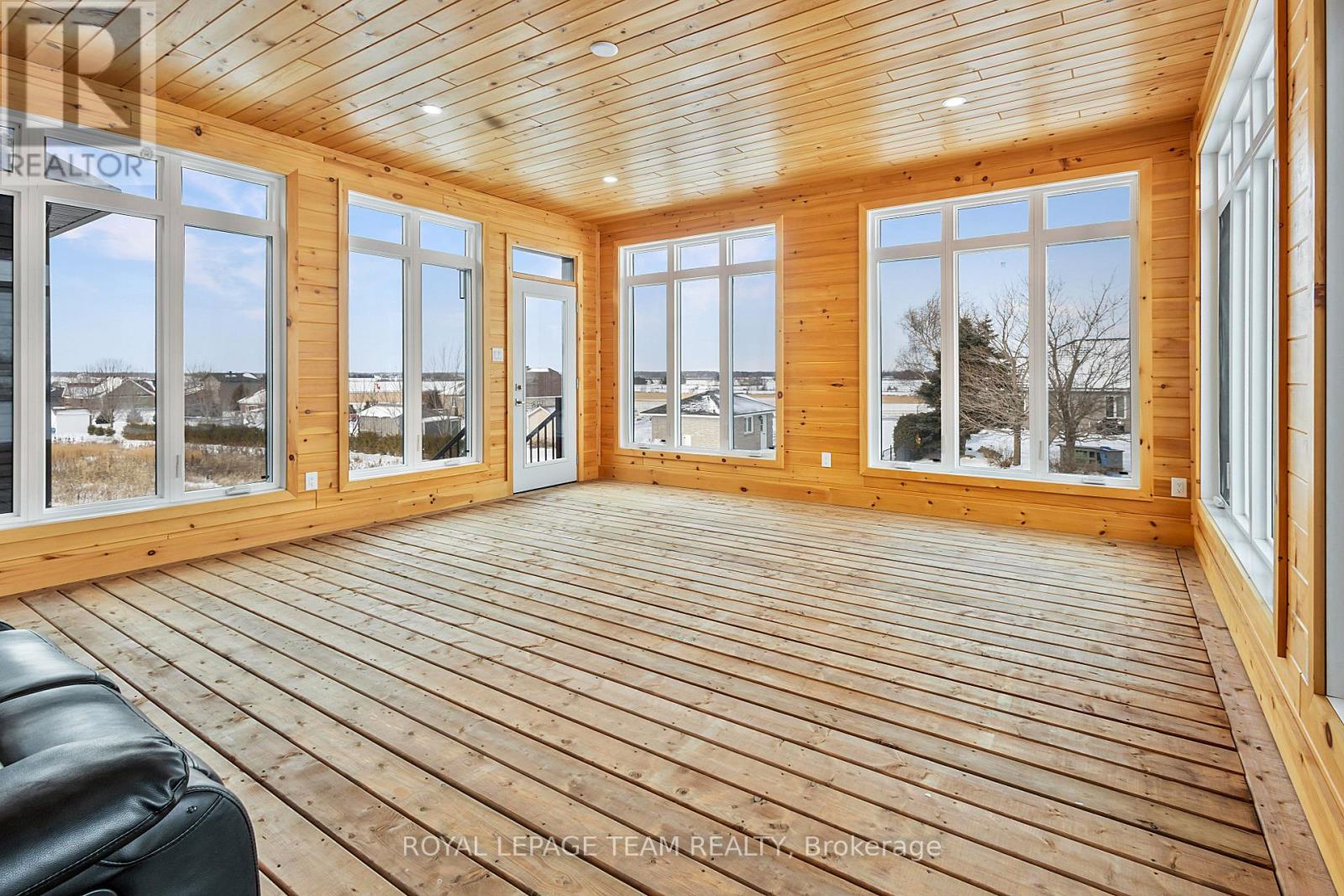 Huge Sunroom