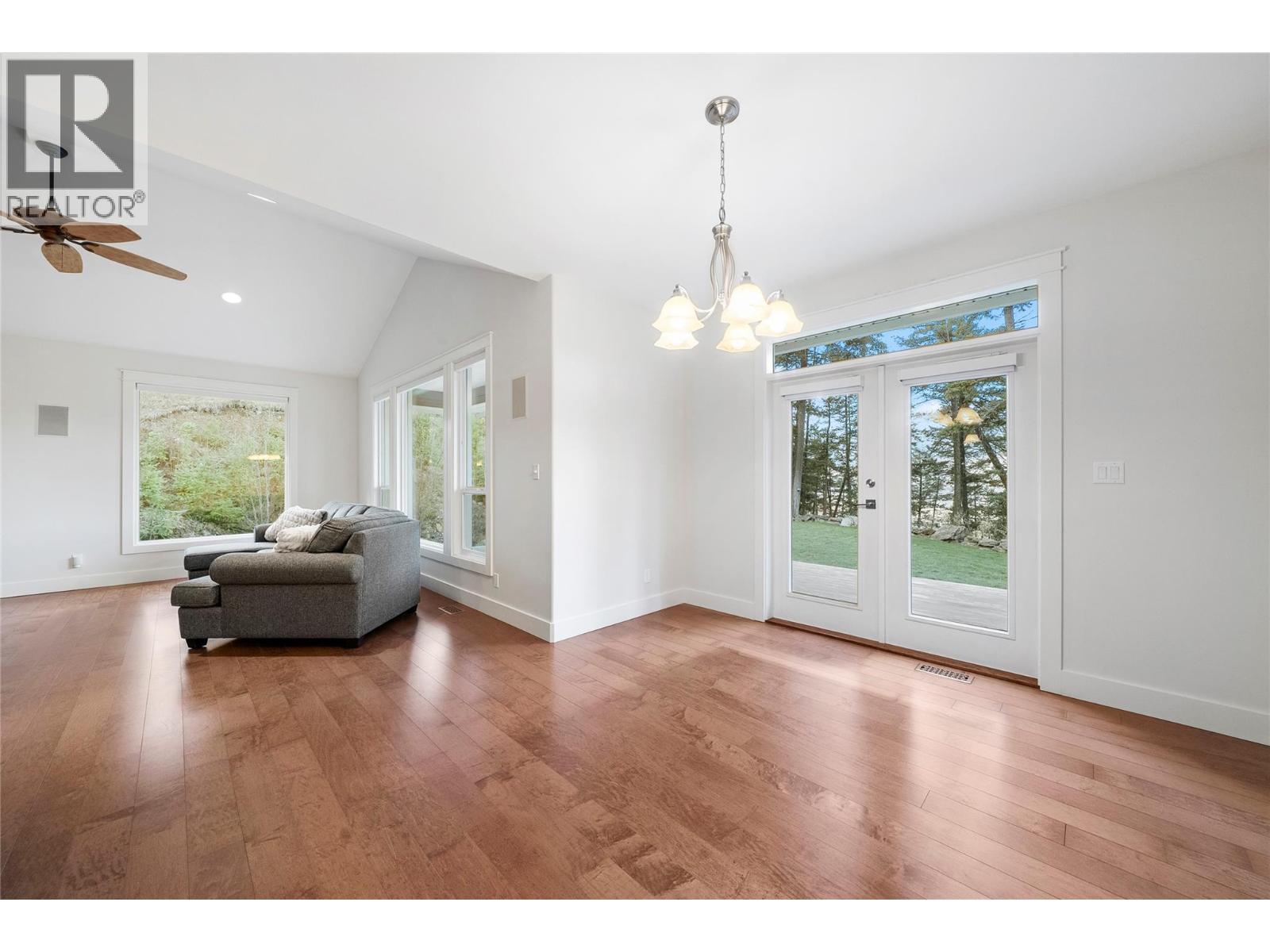 385 Riverwind Drive, Chase