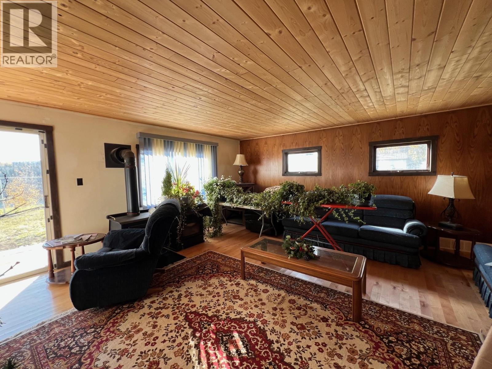 9201 CANYON DRIVE, Hudsons Hope