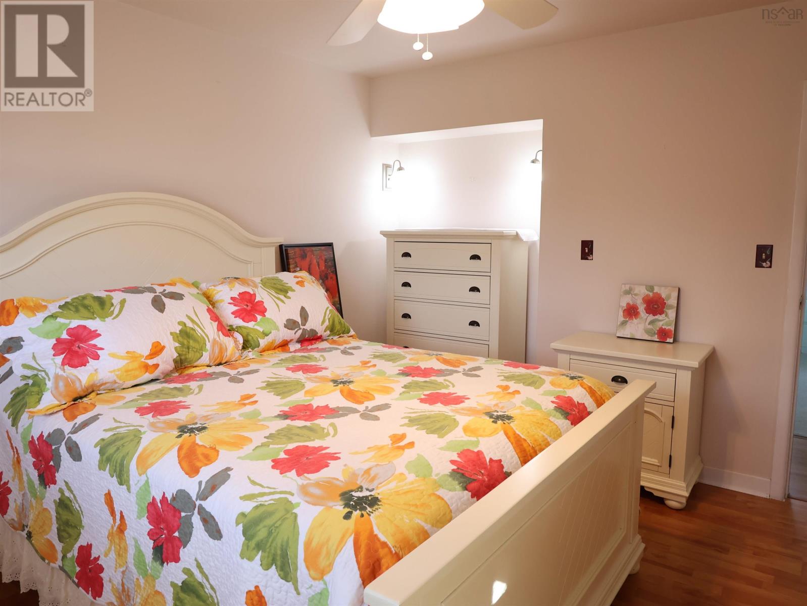 Property 17 of 32 of 30 Harold Street