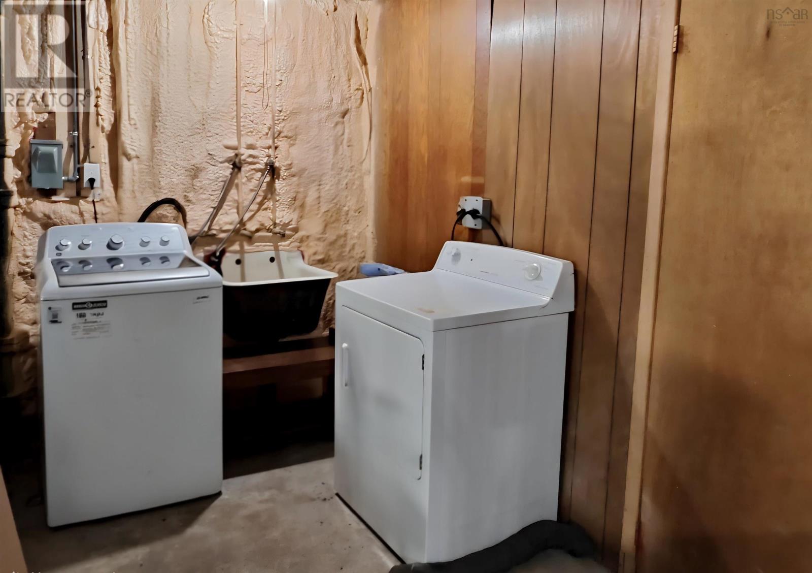 Property 25 of 32 of 30 Harold Street