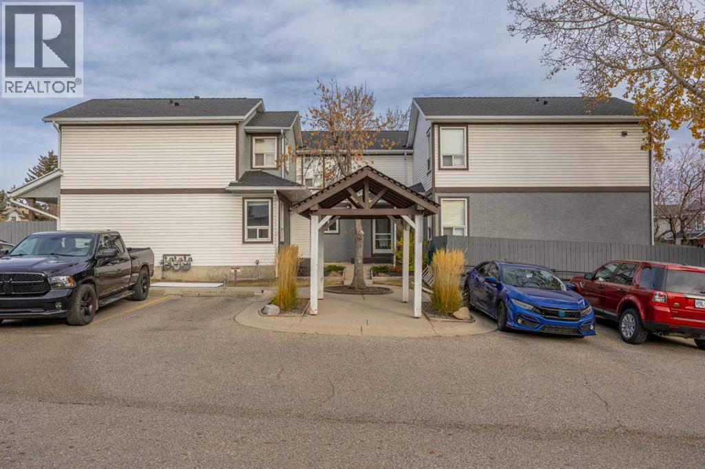 502 Signal Hill Green SW, Calgary, Alberta