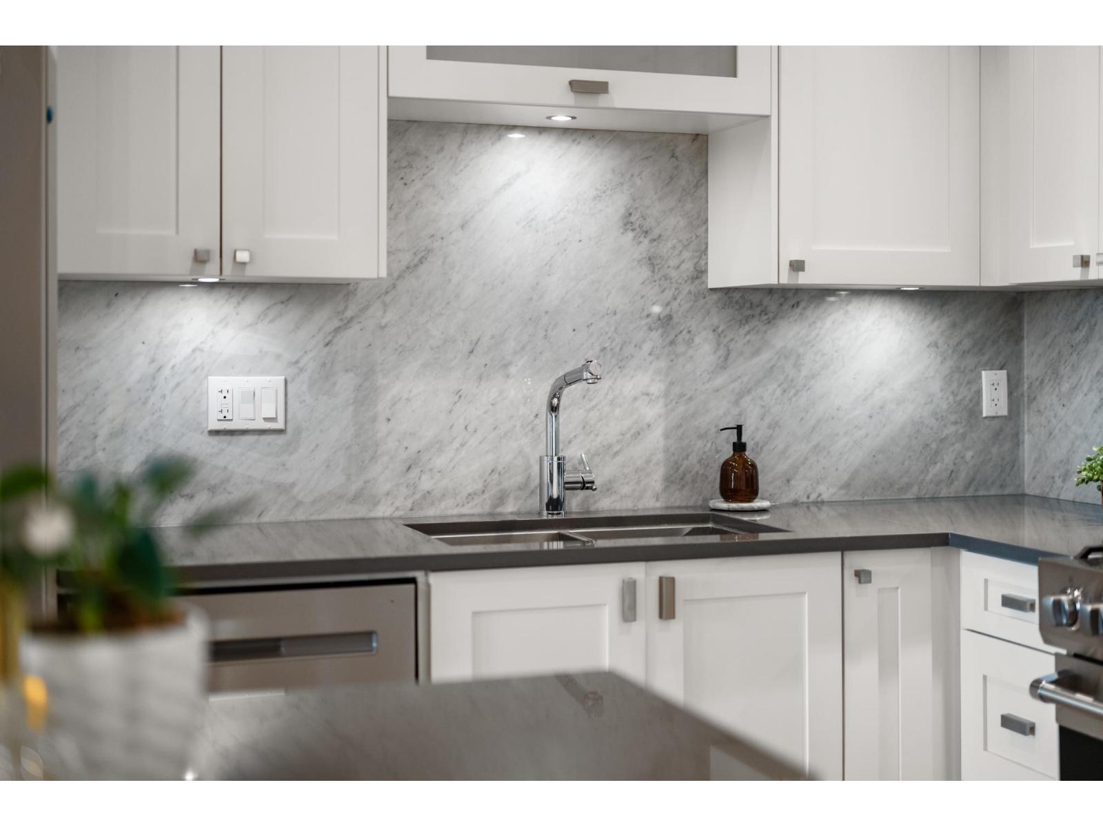 413 14855 THRIFT AVENUE, White Rock