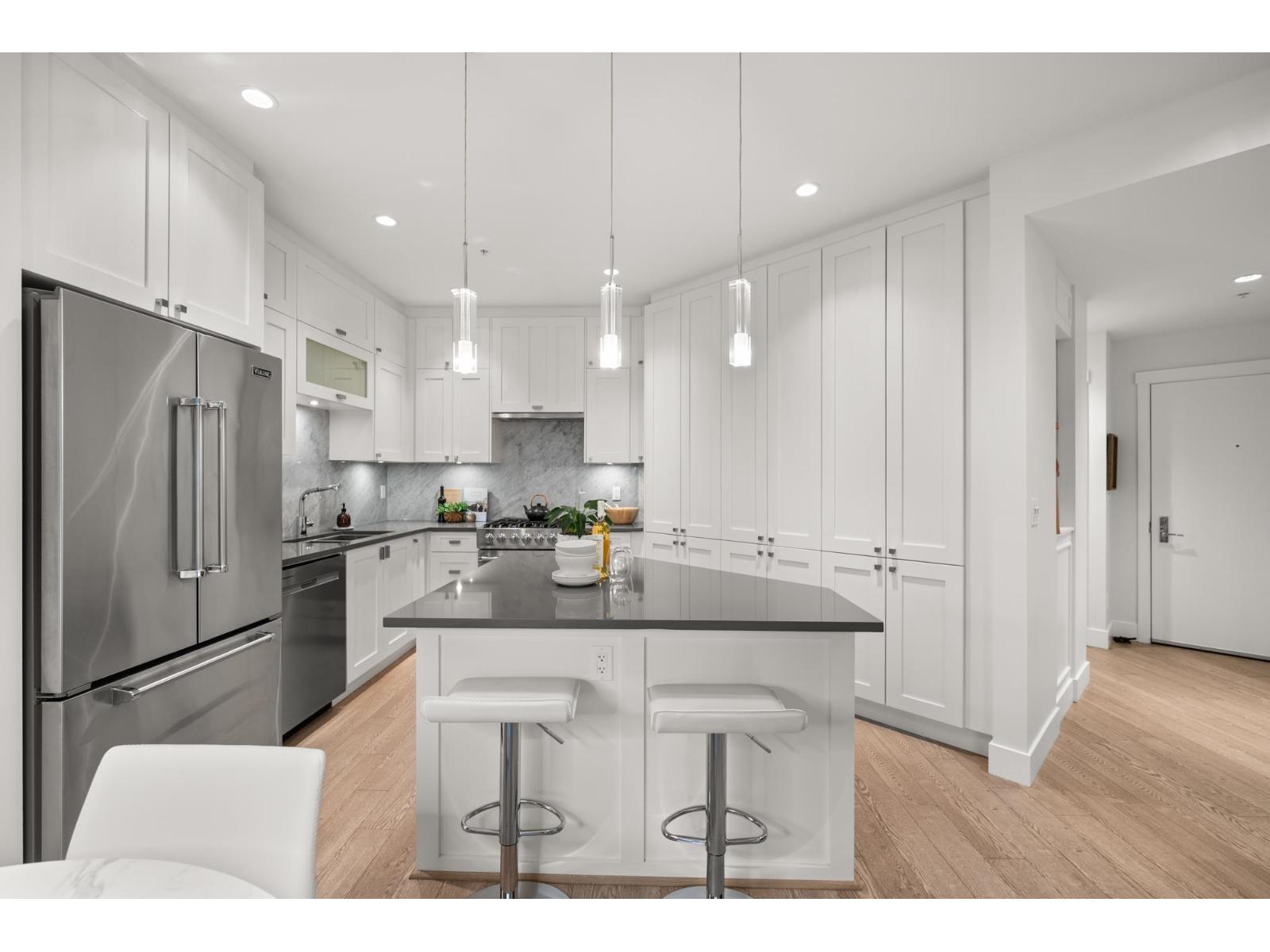 413 14855 THRIFT AVENUE, White Rock