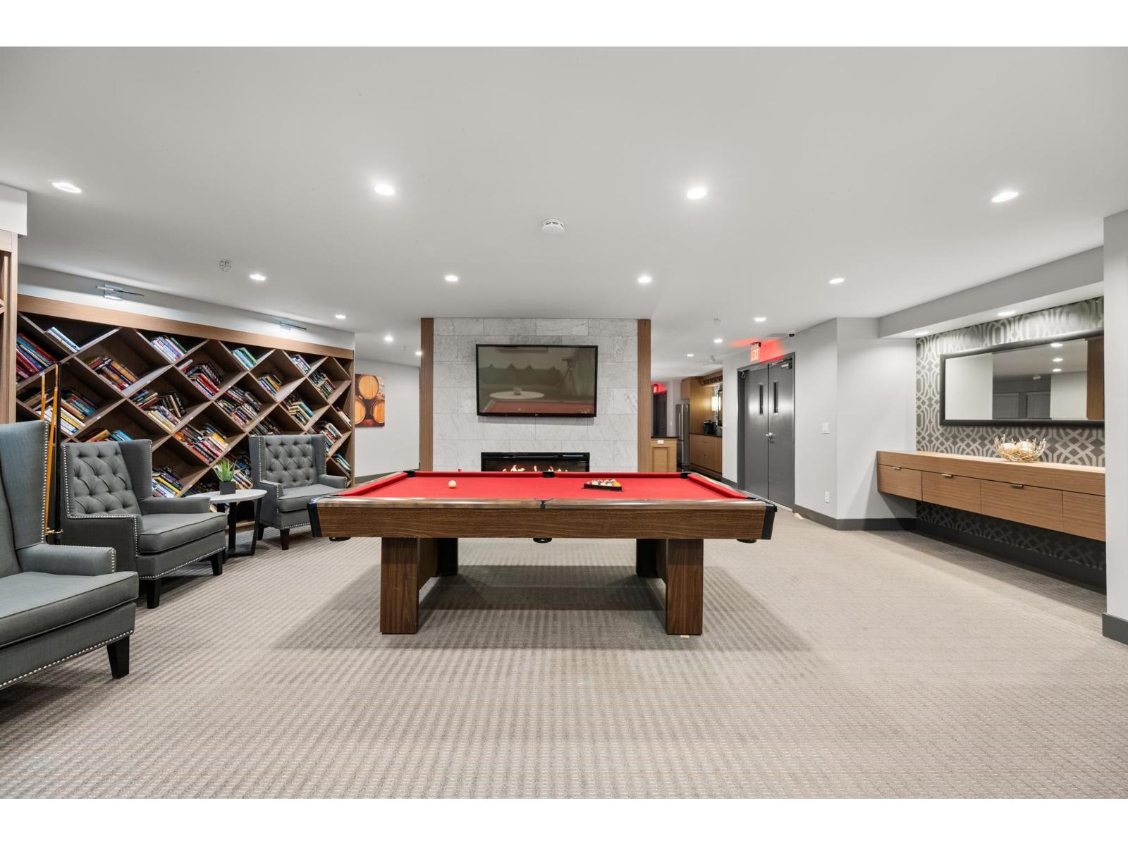 413 14855 THRIFT AVENUE, White Rock