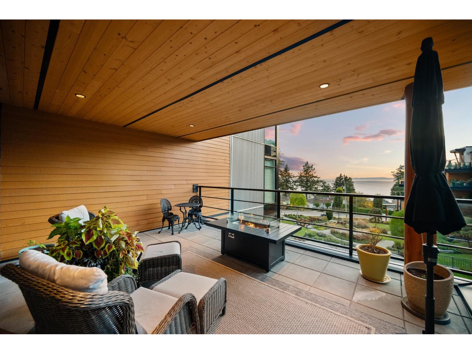 413 14855 THRIFT AVENUE, White Rock