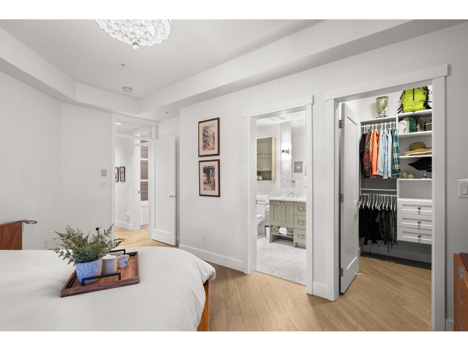 413 14855 THRIFT AVENUE, White Rock