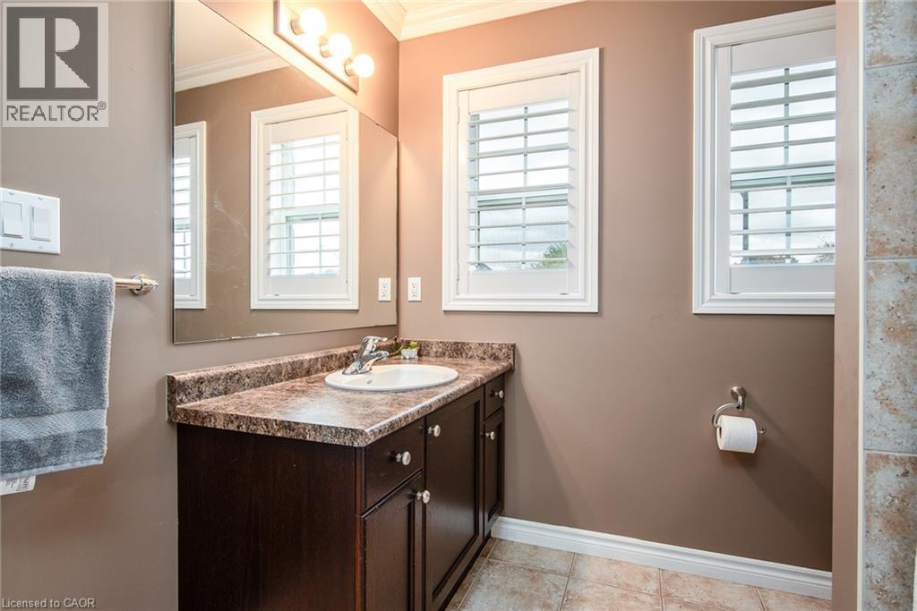 105 CAPTAIN MCCALLUM Drive - 32