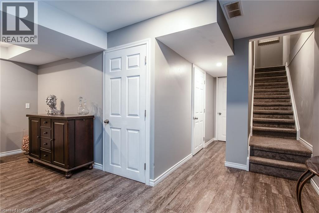 105 CAPTAIN MCCALLUM Drive - 40