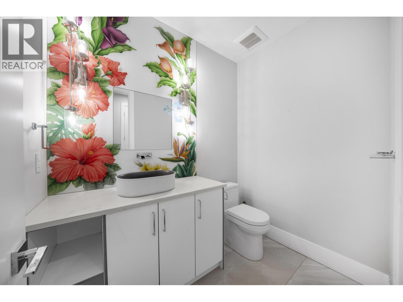 1211 FOSTER AVENUE, Coquitlam