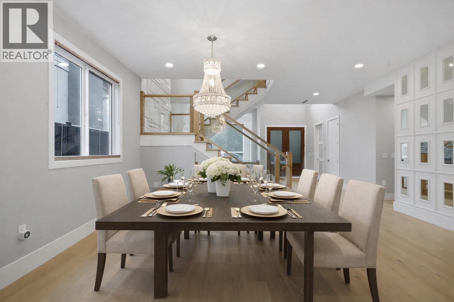 1211 FOSTER AVENUE, Coquitlam