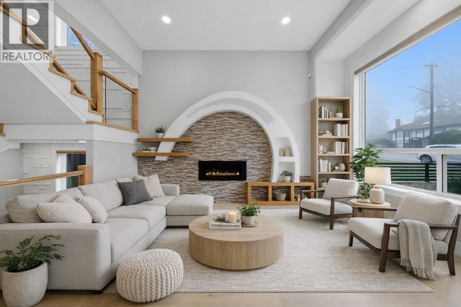 1211 FOSTER AVENUE, Coquitlam