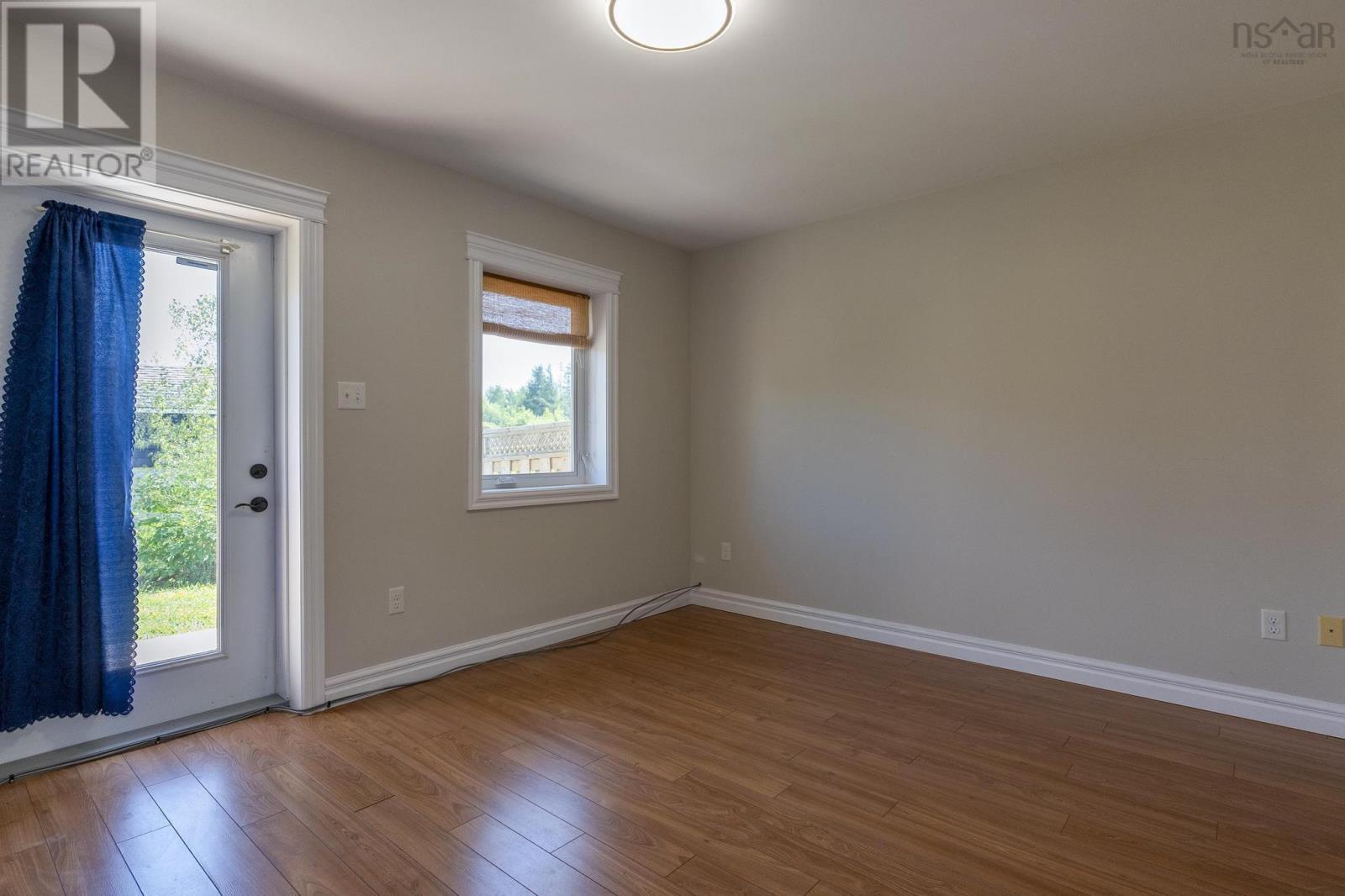 Property 14 of 26 of 1 88 Main Street