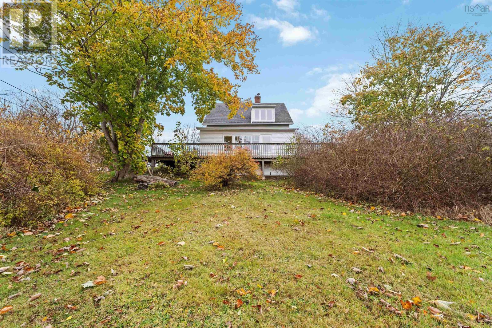 Property 27 of 47 of 10 Sunset Drive