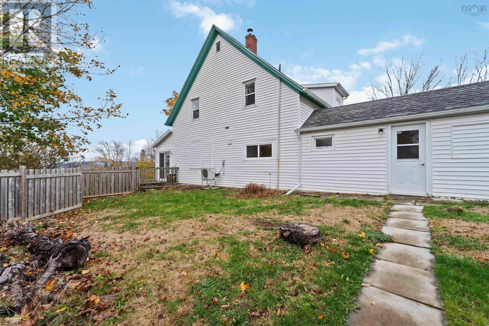 Property 38 of 47 of 10 Sunset Drive