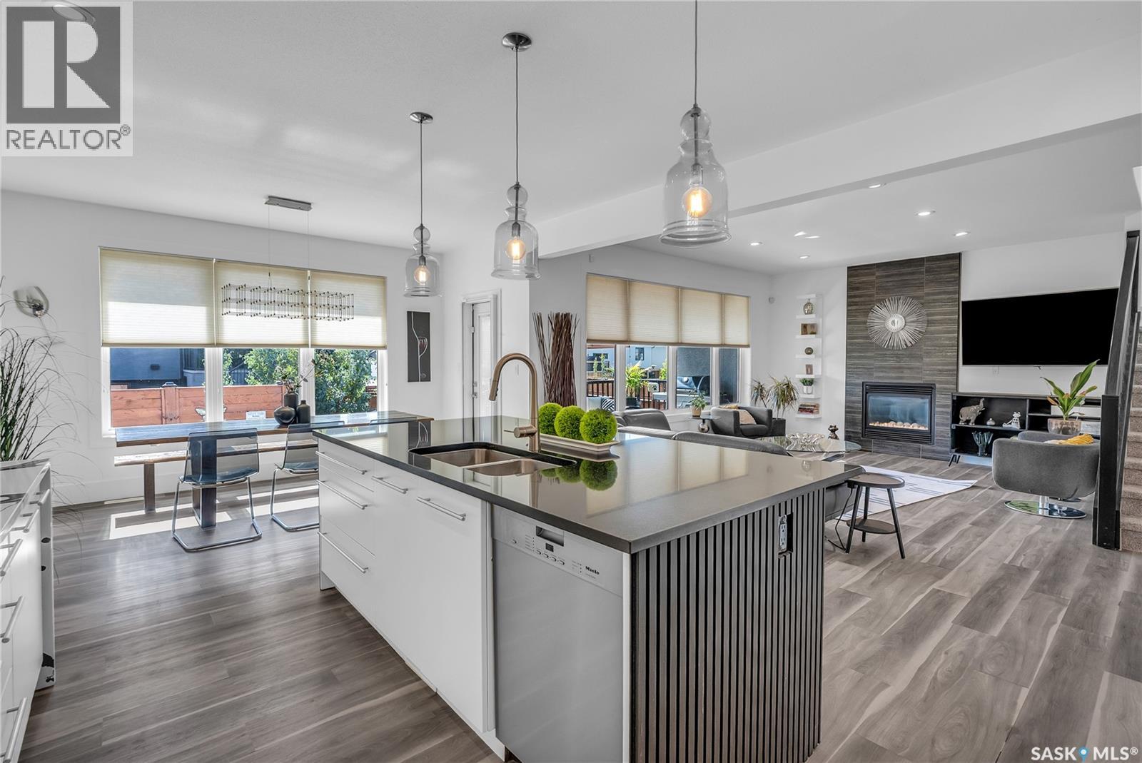 Single Family House 2 Level for Sale in  Atton COURT Saskatoon 