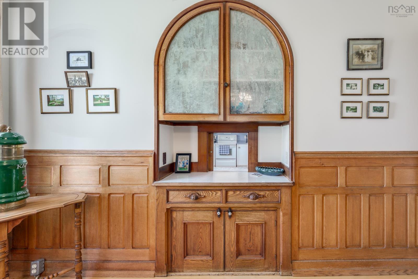 Property 8 of 50 of 42 Queen Street